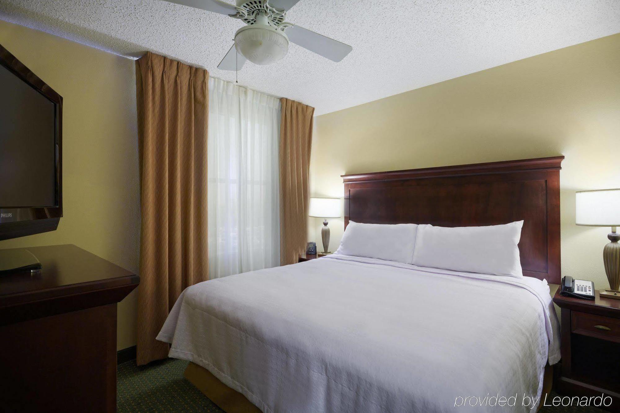 Homewood Suites By Hilton Tampa Airport - Westshore Экстерьер фото